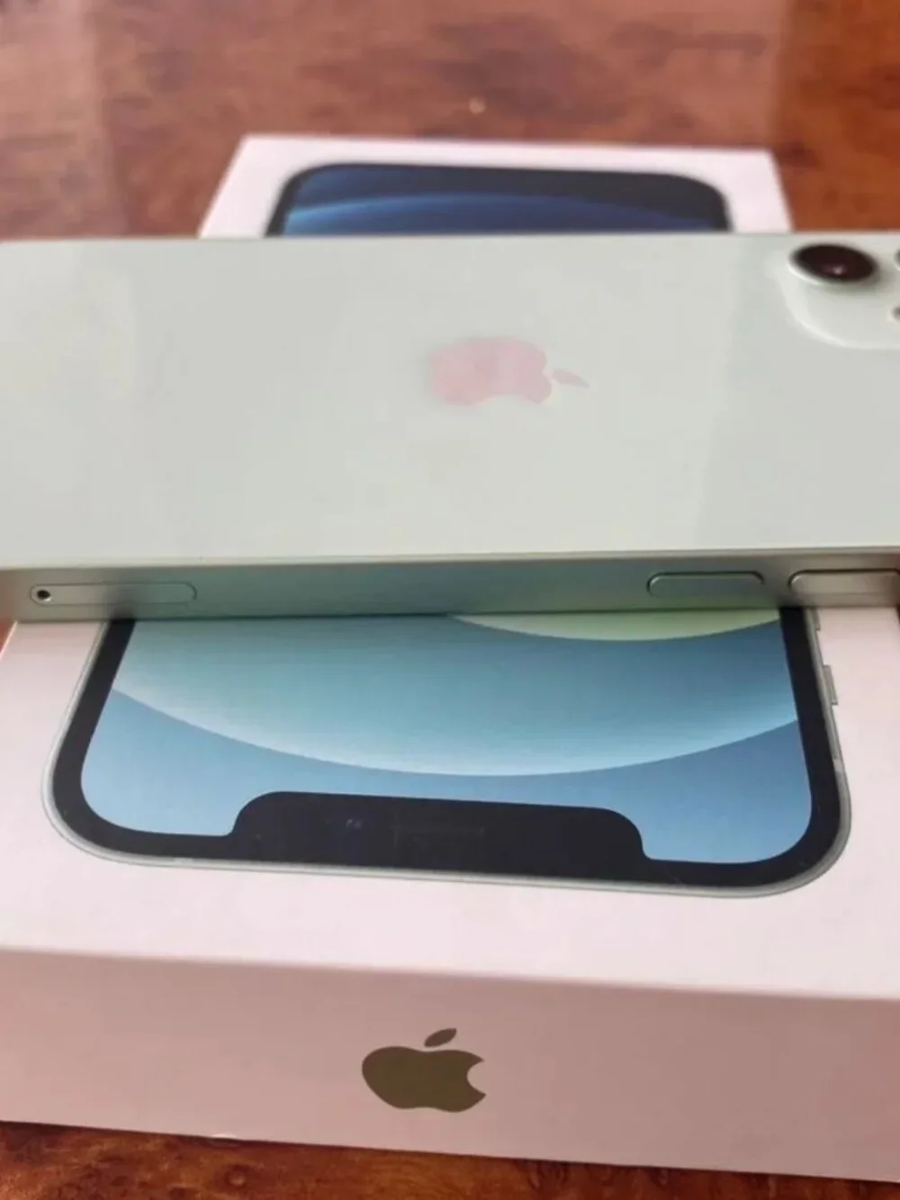Apple about smartphone